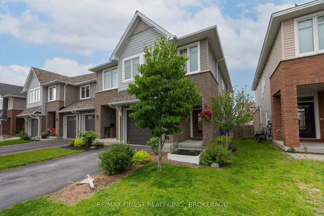 879 Riverview Way