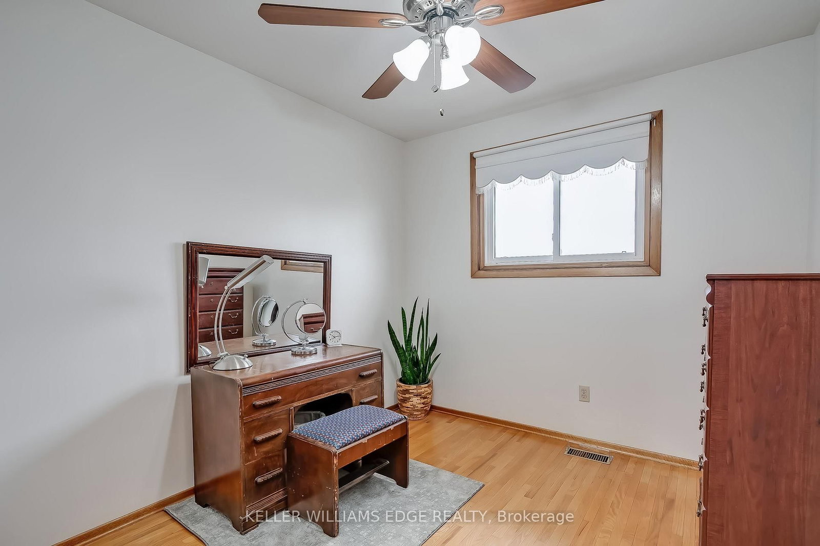 7 Oakland Drive • Hamilton, ON photo 19
