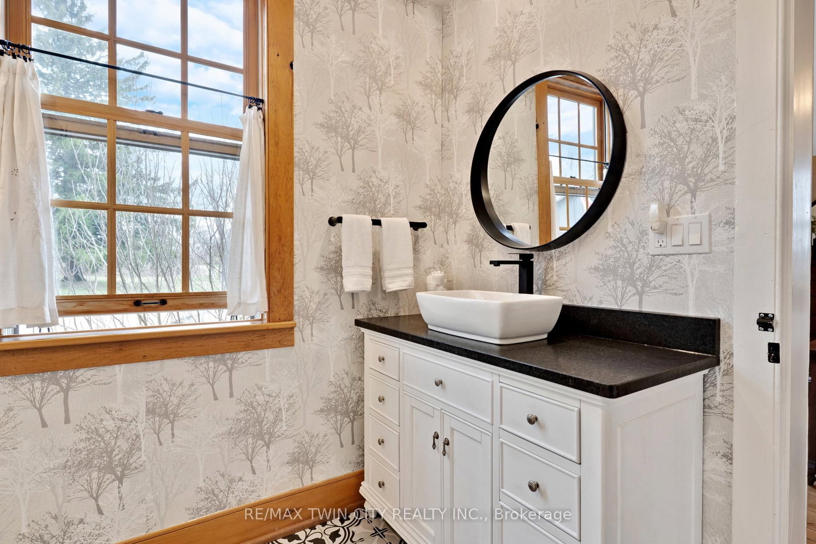 3612 INDIAN Trail • Hamilton, ON photo 33