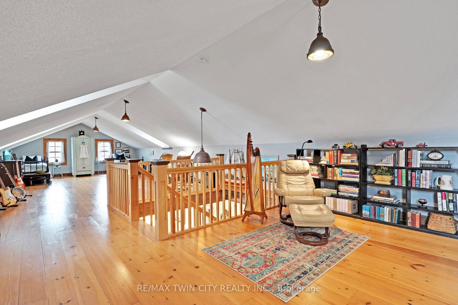 3612 INDIAN Trail • Hamilton, ON photo 40