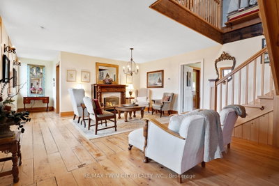 3612 INDIAN Trail • Hamilton, ON photo 5