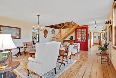 3612 INDIAN Trail • Hamilton, ON photo 6
