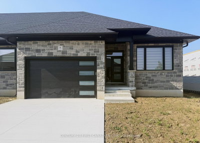 32 Postma Crescent