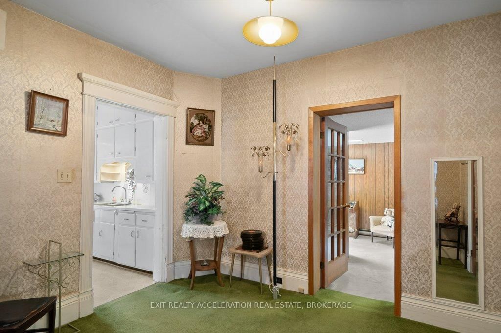 235 East Street • Greater Napanee, ON photo 13
