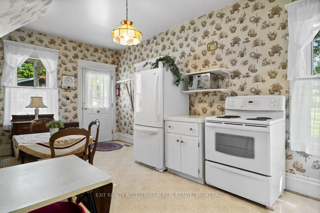 235 East Street • Greater Napanee, ON photo 21