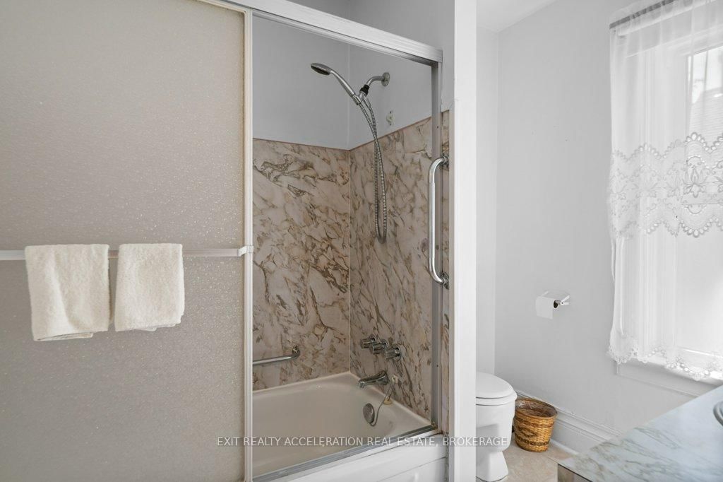 235 East Street • Greater Napanee, ON photo 28