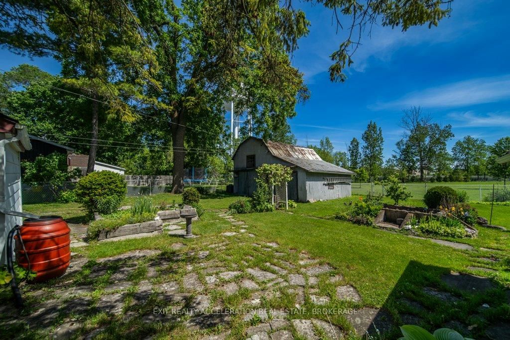 235 East Street • Greater Napanee, ON photo 36