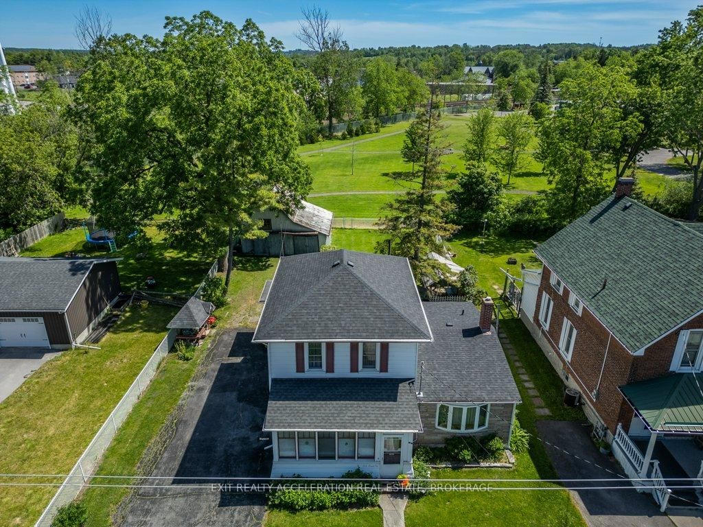 235 East Street • Greater Napanee, ON photo 39