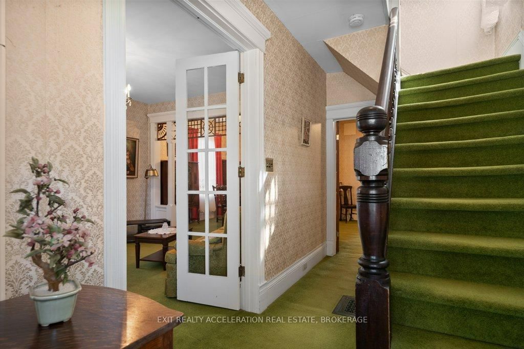 235 East Street • Greater Napanee, ON photo 6