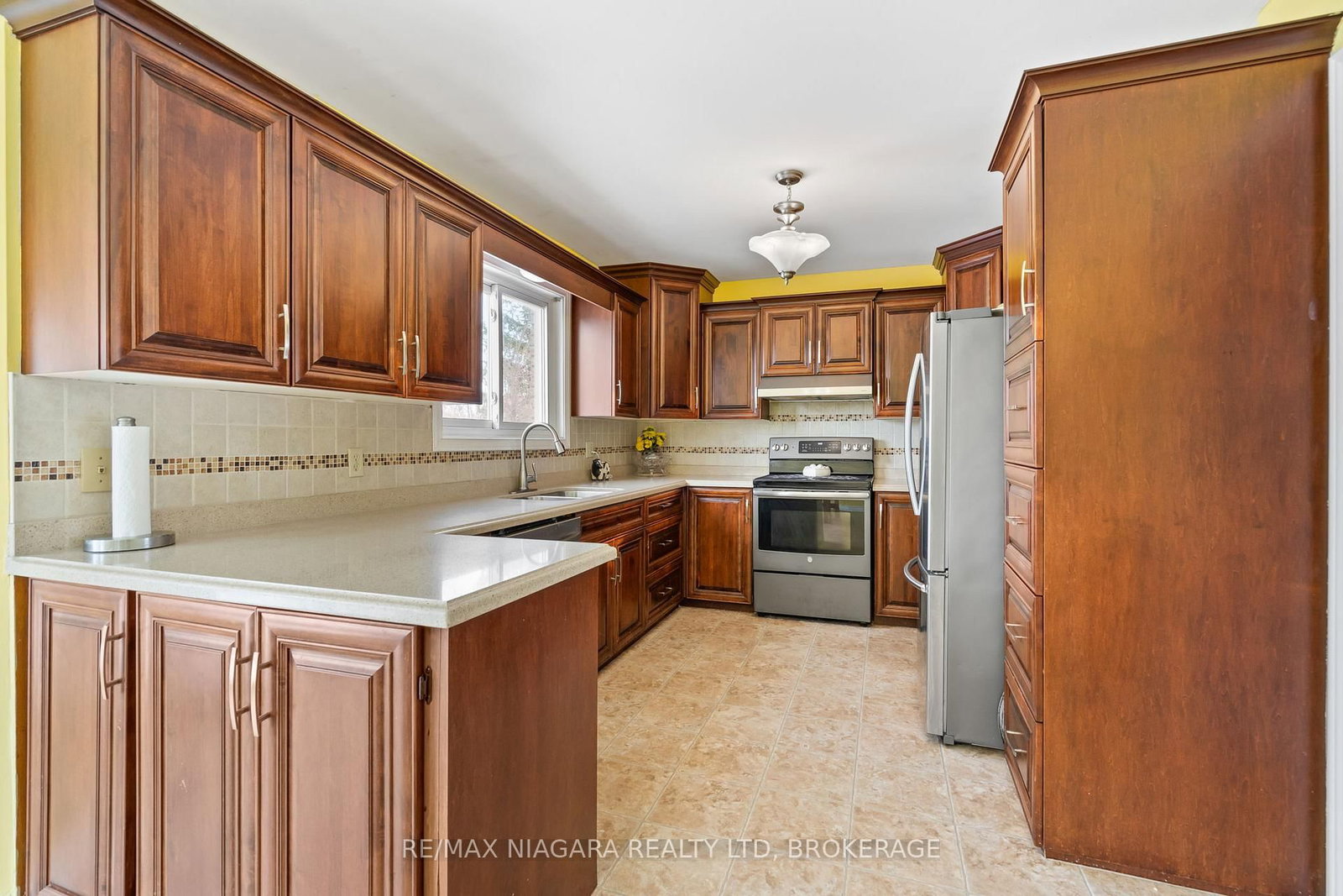 231 West Side Road • Port Colborne, ON photo 10