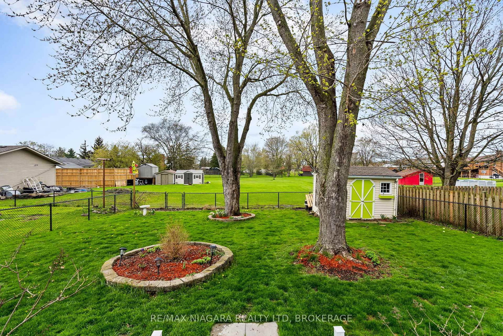 231 West Side Road • Port Colborne, ON photo 39