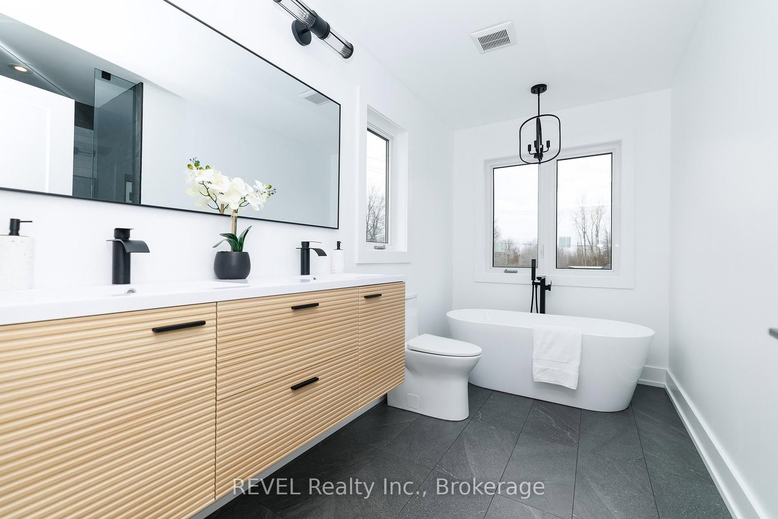 1129 Dipietro Street • Fort Erie, ON photo 22