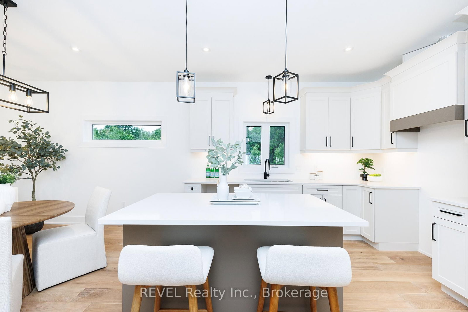 1133 Dipietro Street • Fort Erie, ON photo 9