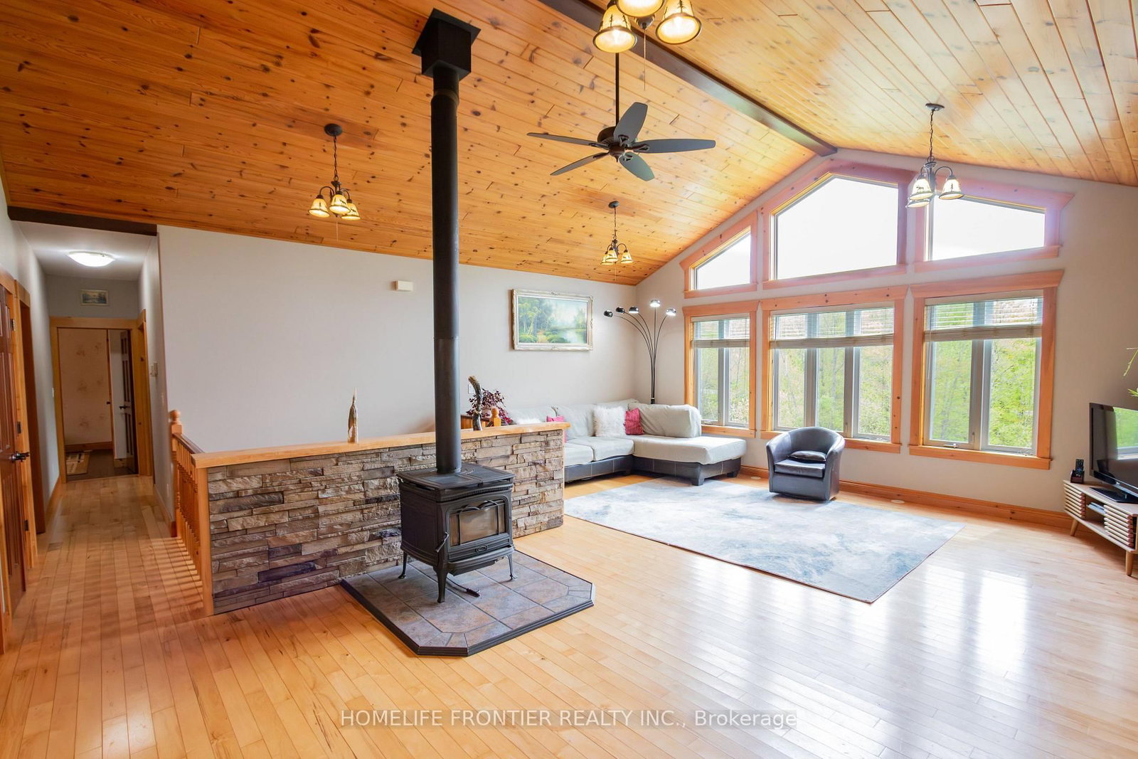 1019 Silk Lane • Minden Hills, ON photo 8