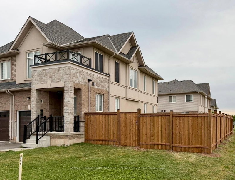 home for lease on 4 Foothills Lane