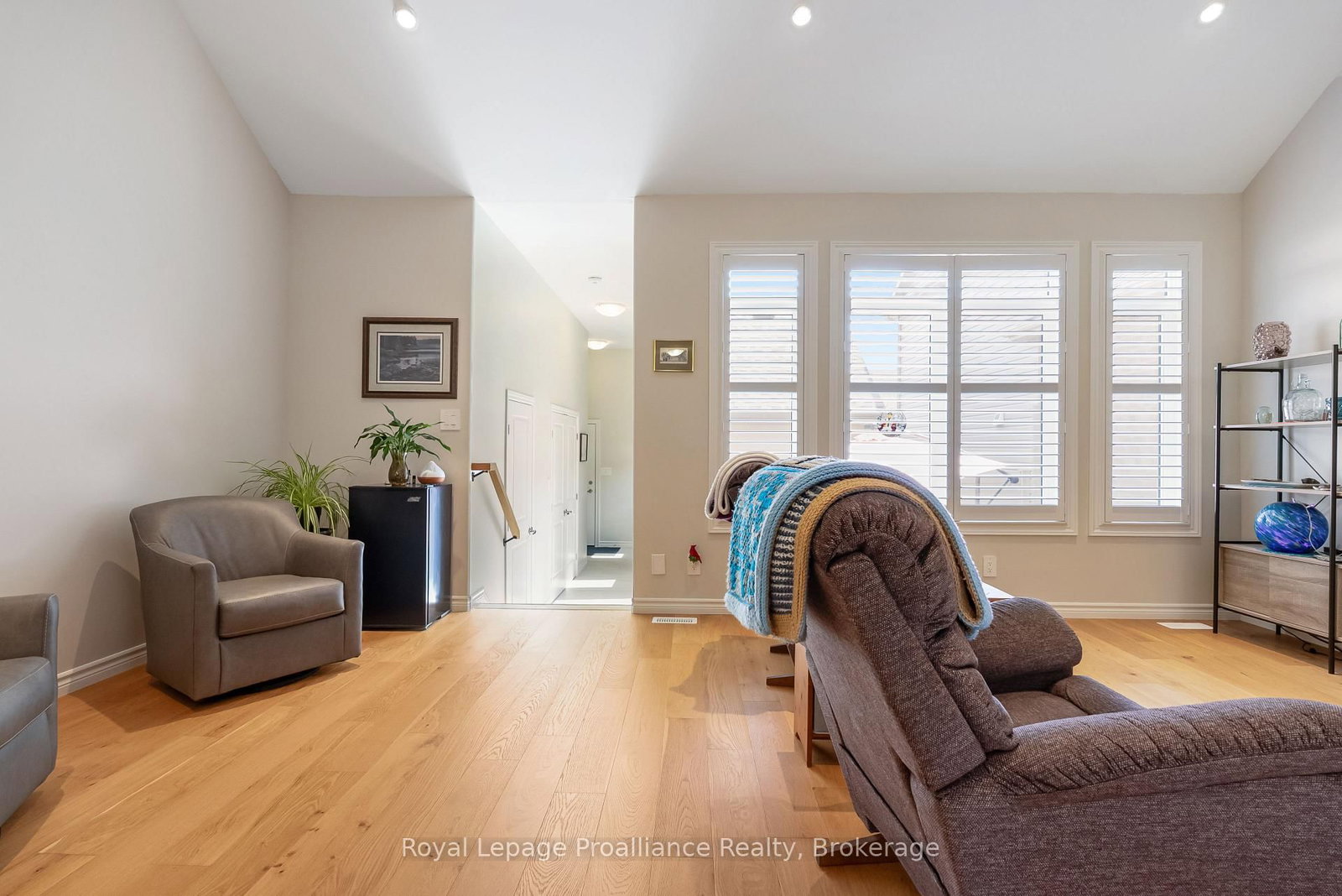 66 Riverstone Way • Belleville, ON photo 16