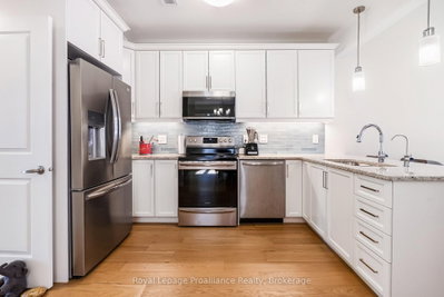 66 Riverstone Way • Belleville, ON photo 9
