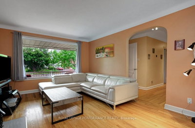102 Donald Street — photo 6