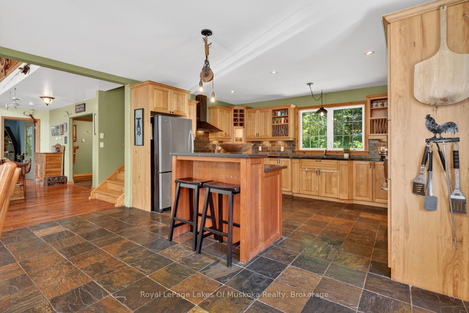 206 MacBeth Island • Bracebridge, ON photo 9