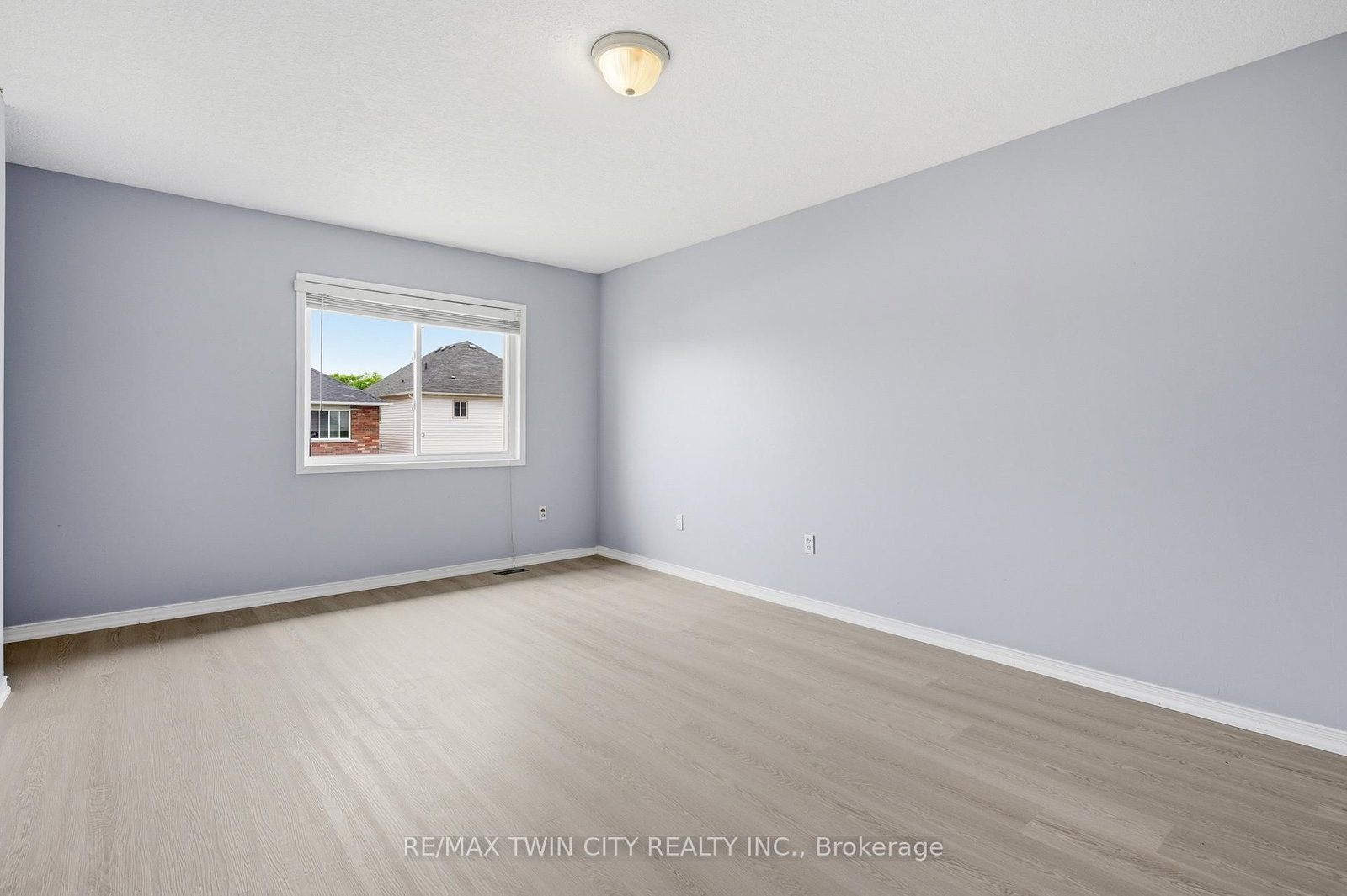 48 Griffiths Avenue • Cambridge, ON photo 19