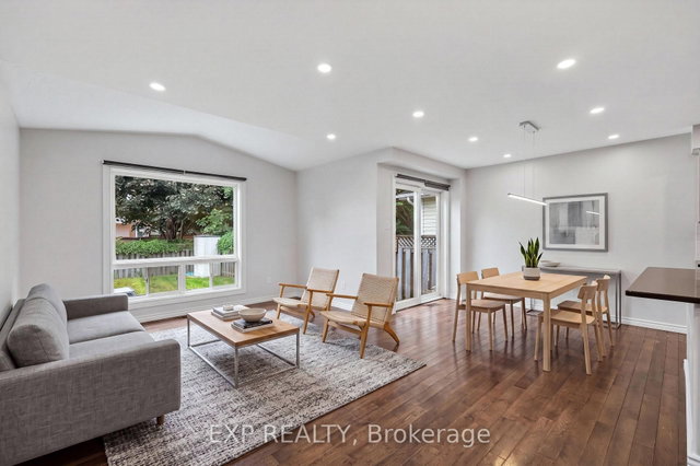 11 Boulder Way