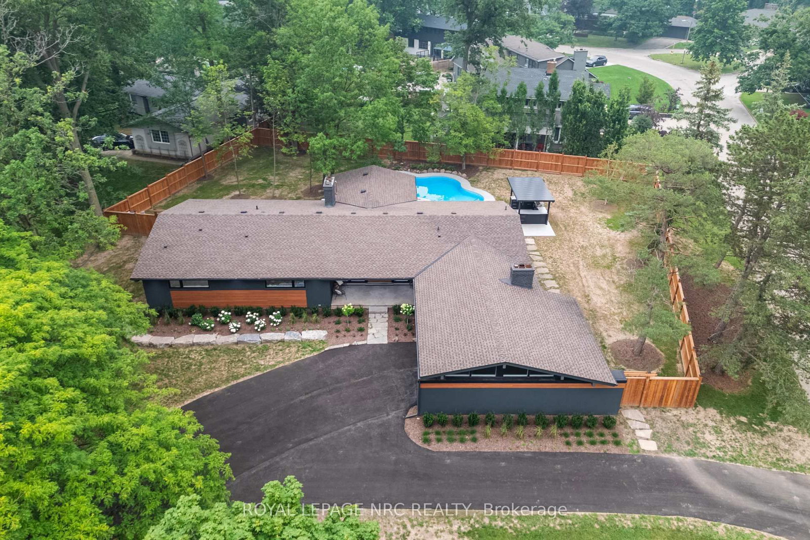 7 Woodington Crescent • St. Catharines, ON photo 21