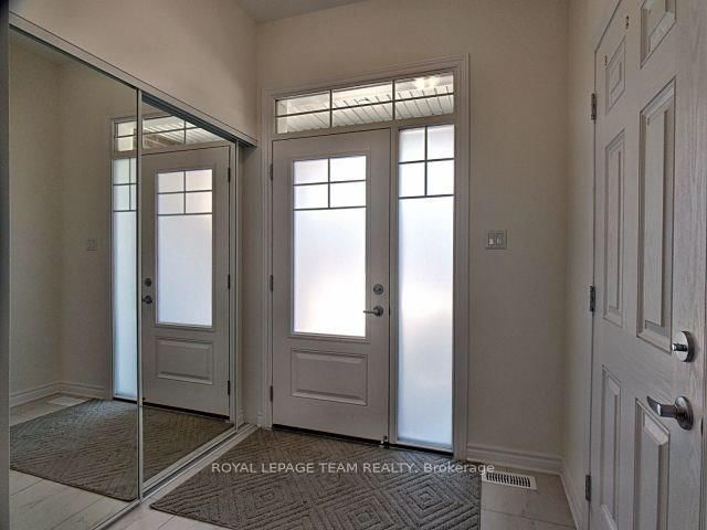 195 Kimpton Drive