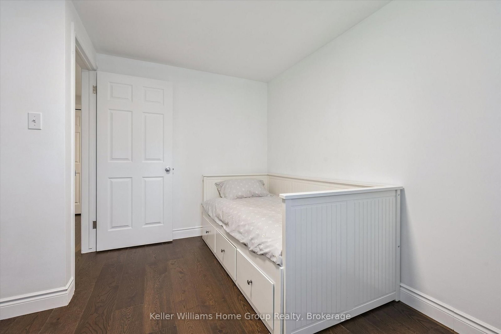 284 Colborne Street • Centre Wellington, ON photo 21