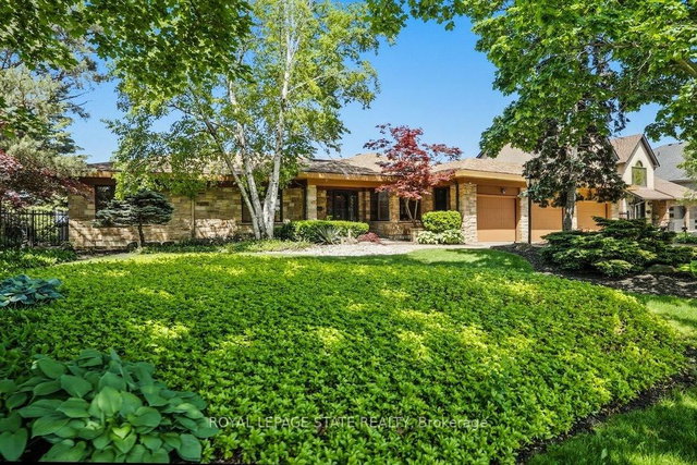 7 Lakegate Drive