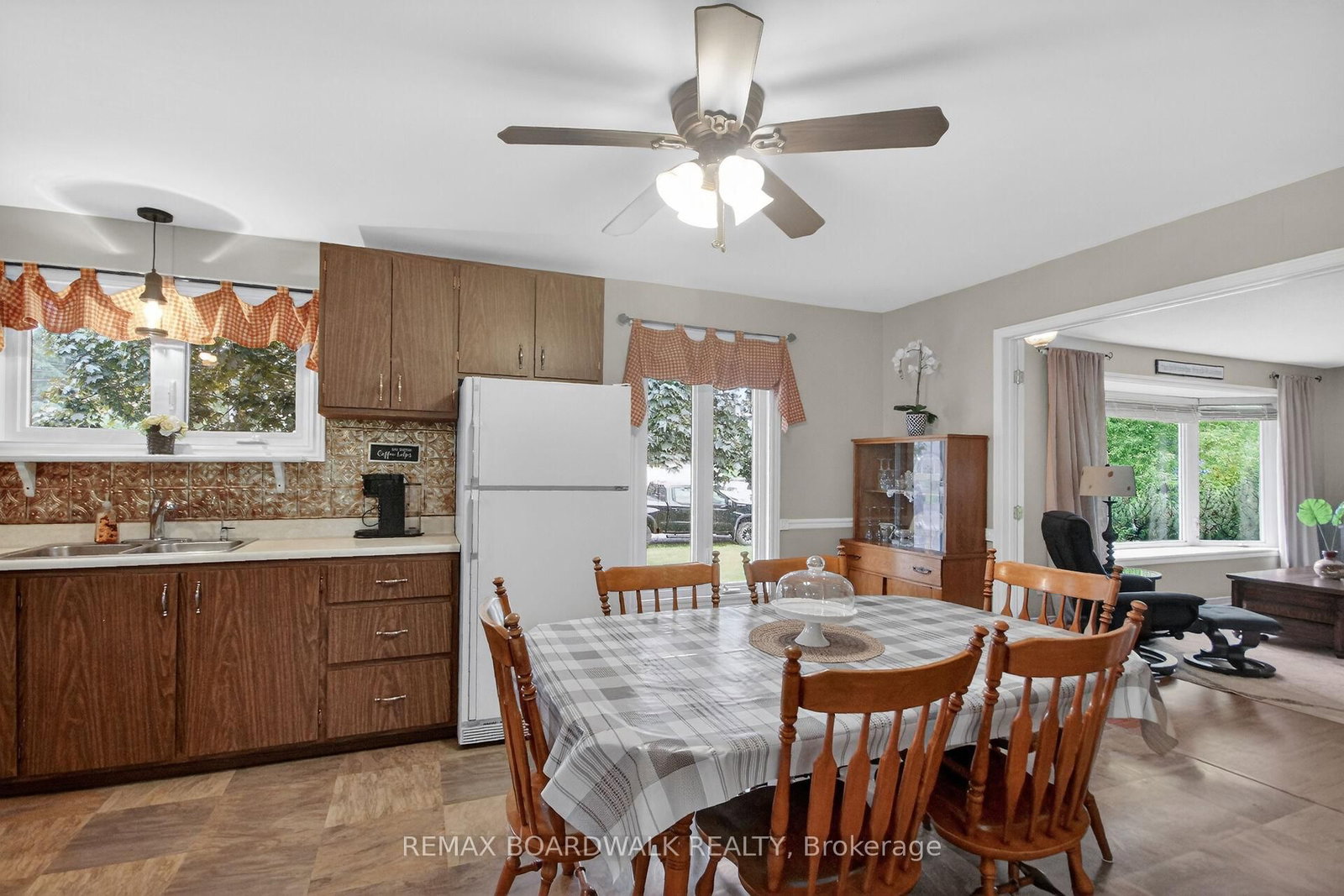 6963 Marco Street • Ottawa, ON photo 18