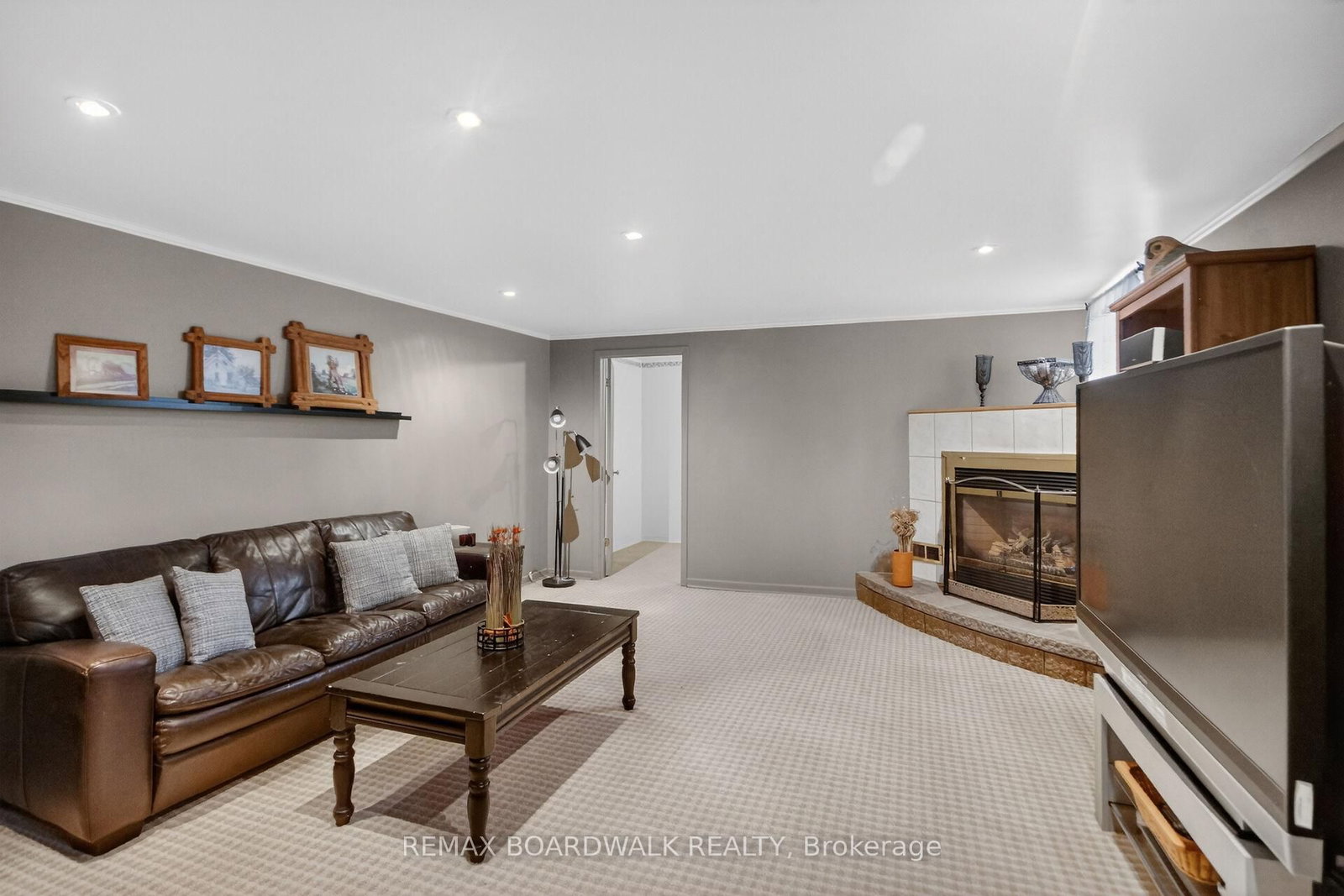 6963 Marco Street • Ottawa, ON photo 39