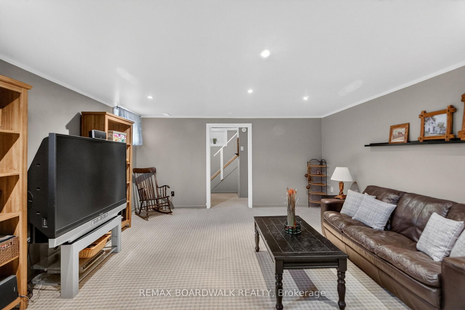 6963 Marco Street • Ottawa, ON photo 40