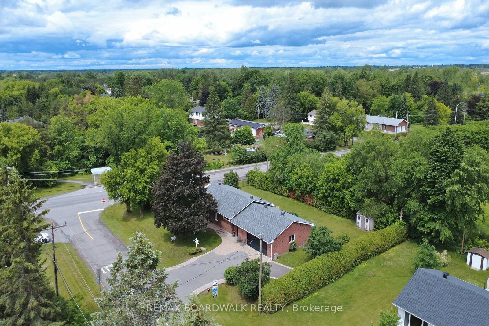 6963 Marco Street • Ottawa, ON photo 43