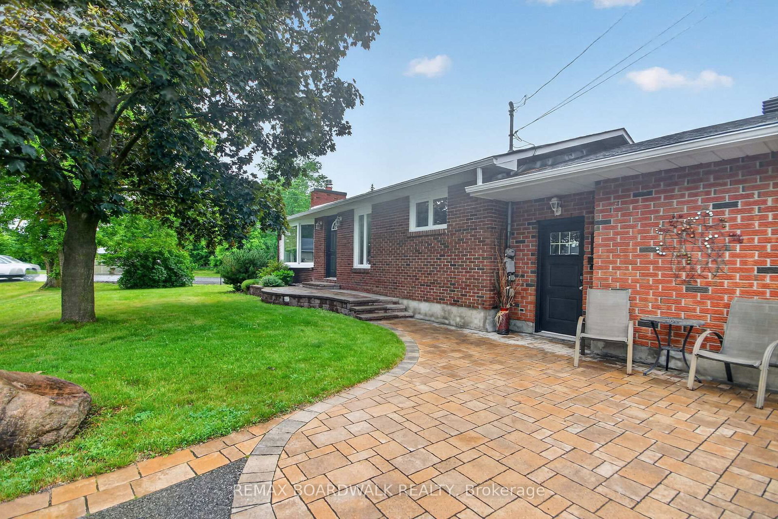 6963 Marco Street • Ottawa, ON photo 9