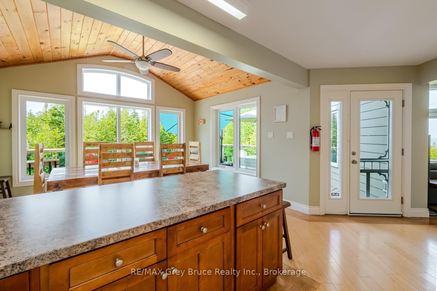37 Paradise Drive • Northern Bruce Peninsula, ON photo 17
