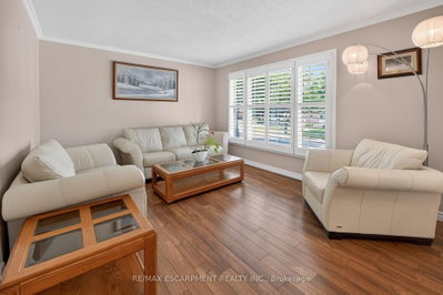 6444 Armstrong Drive • Niagara Falls, ON photo 5