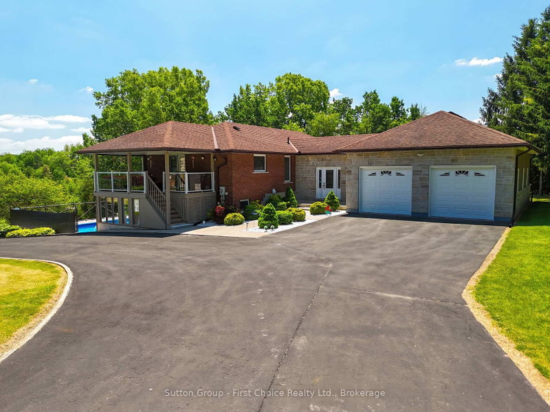 276 Mechanic Street W