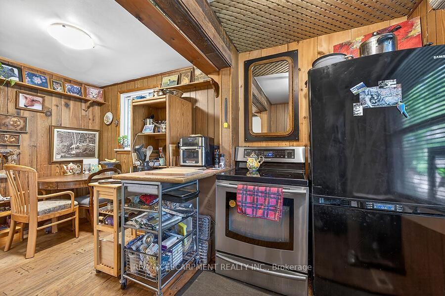 104 Teal Avenue • Hamilton, ON photo 10