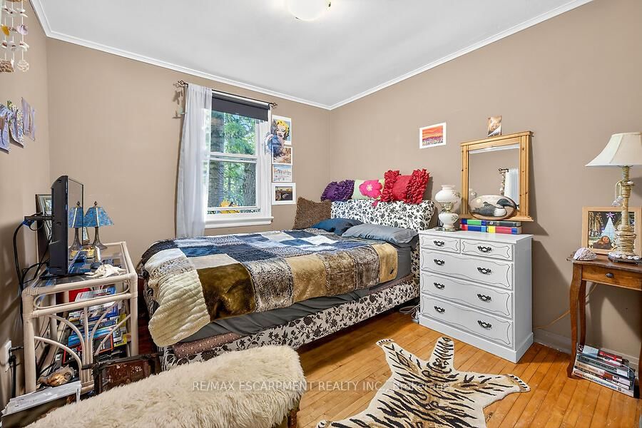 104 Teal Avenue • Hamilton, ON photo 13