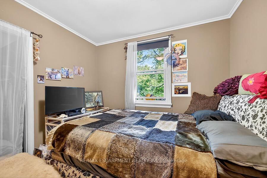 104 Teal Avenue • Hamilton, ON photo 14