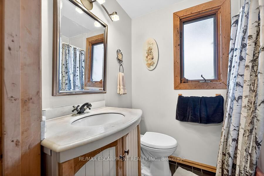 104 Teal Avenue • Hamilton, ON photo 15