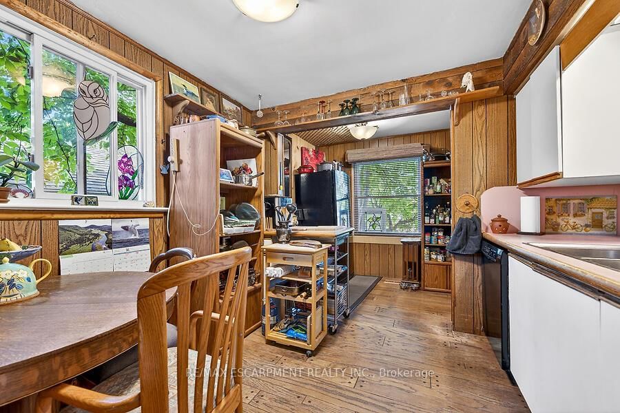 104 Teal Avenue • Hamilton, ON photo 7