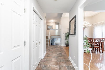 27 Jasmine Drive • London North, ON photo 6