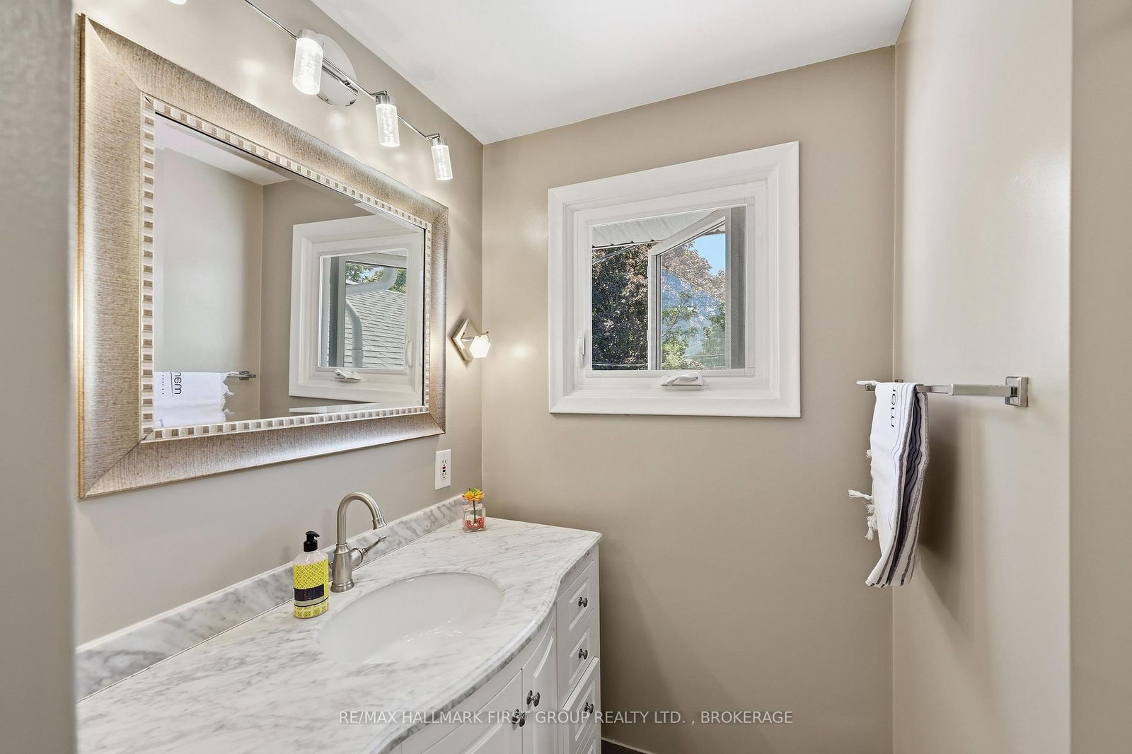 19 Dedrick Drive • Kingston, ON photo 34