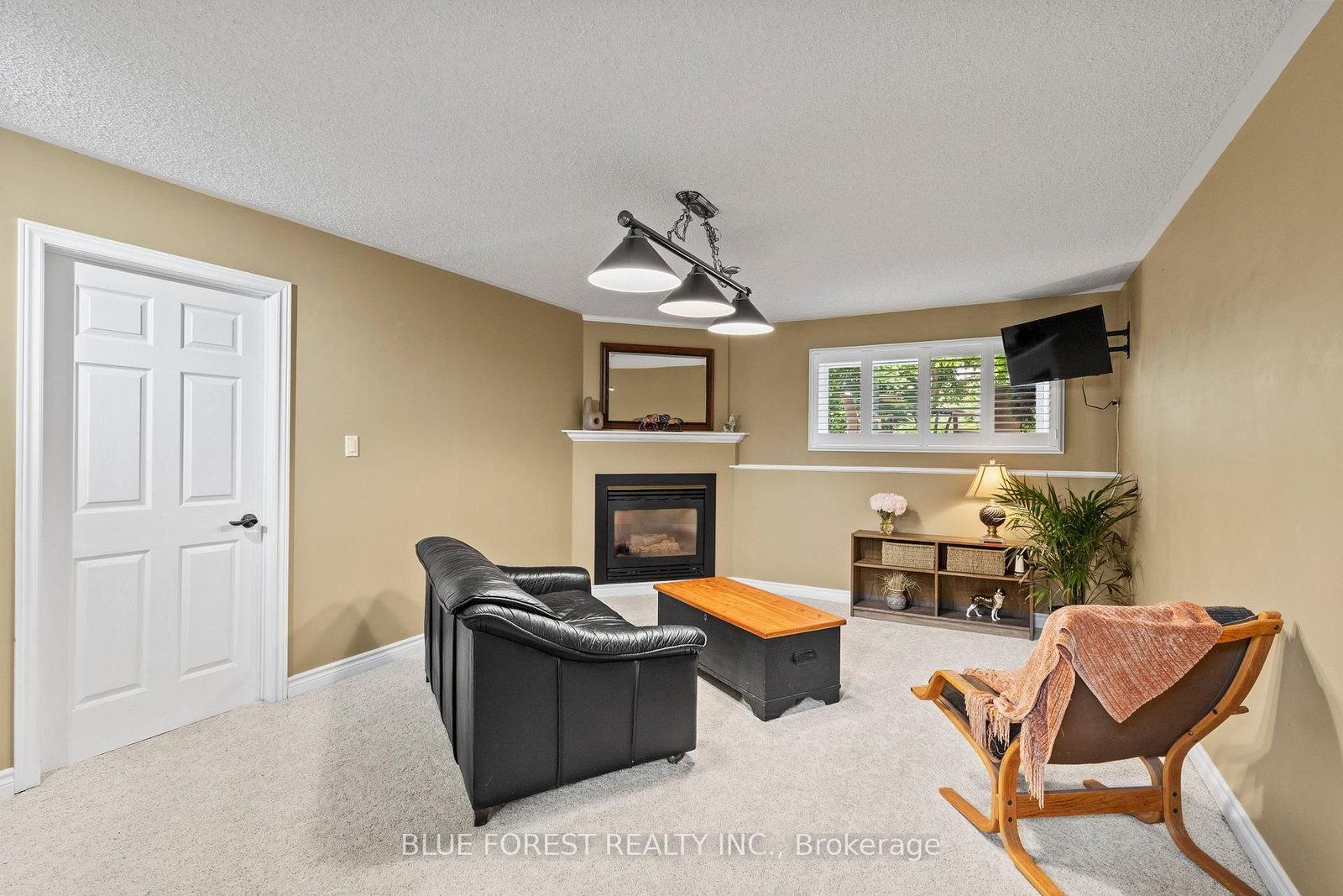 29 Village Gate Crescent • Thames Centre, ON photo 25