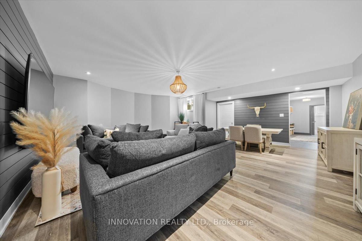 332 Carp Highlands Court • Carp, ON photo 27