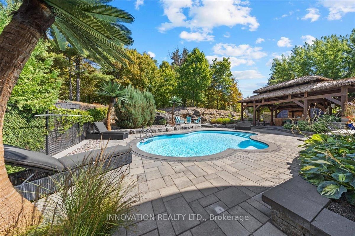 332 Carp Highlands Court • Carp, ON photo 32