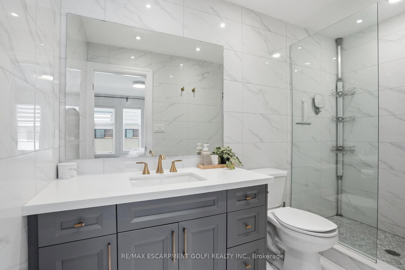 39 BELLHOUSE Avenue • Brantford, ON photo 18