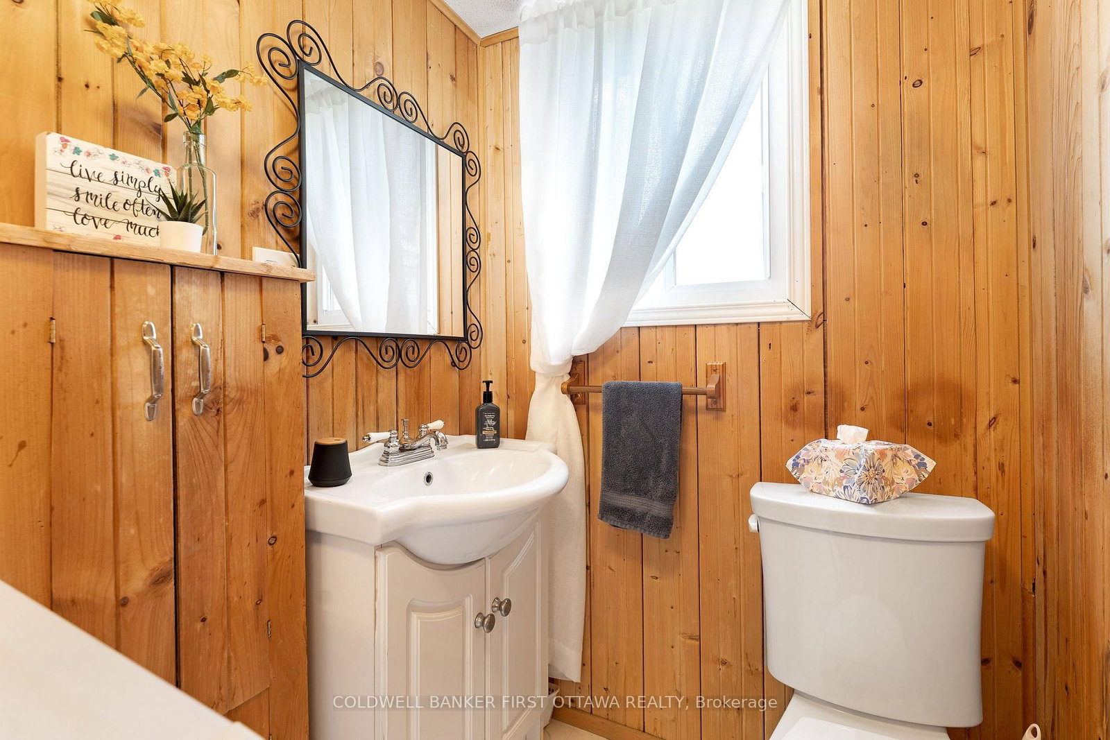 400 Buttermilk Hill Road • Perth, ON photo 14