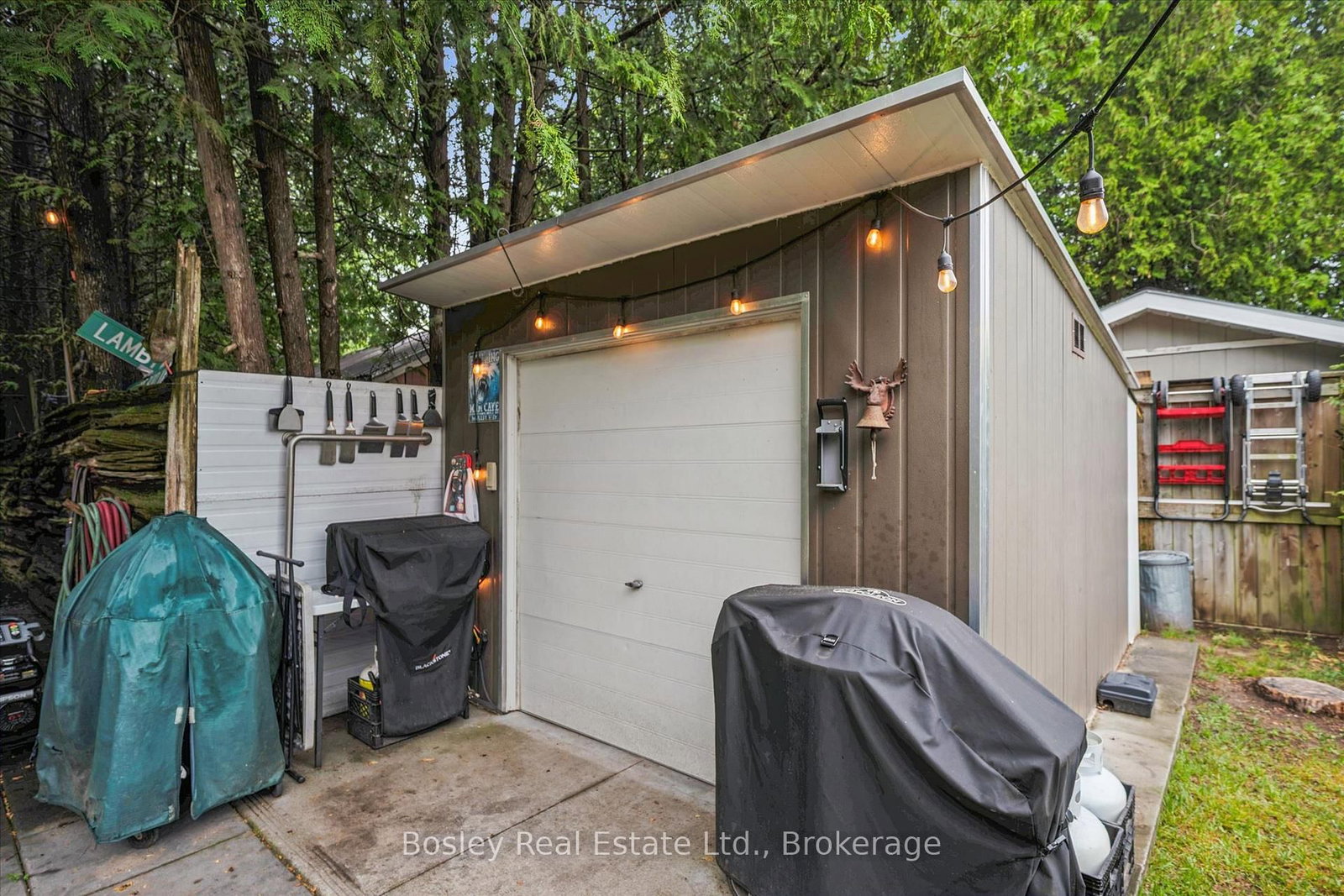 Listing Image 9